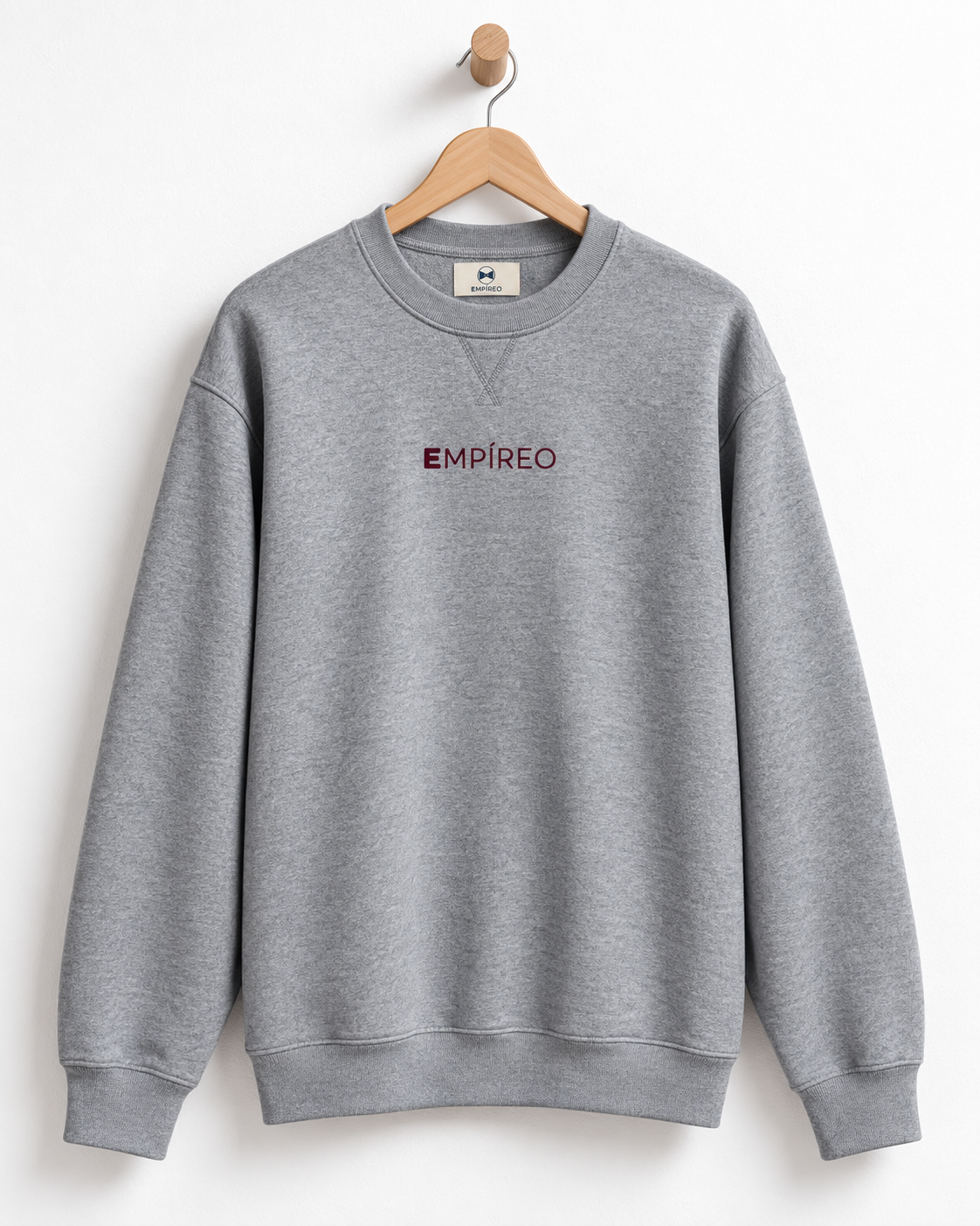 Sudadera gris letras granate